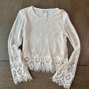 gimmicks by BKE Long Bell Sleeve Boho Inspired Lace Top Size XS